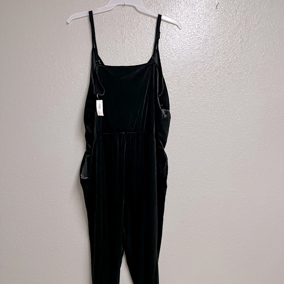 Old Navy Pants - Black suede jumper